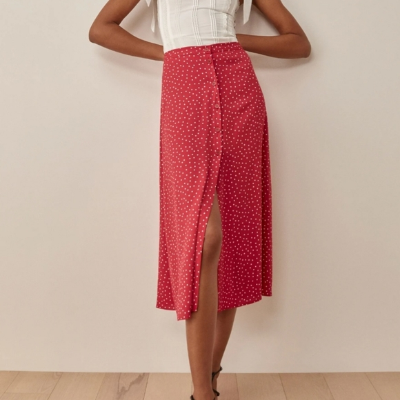 Reformation Red Skirt. XS/0 - Picture 1 of 5